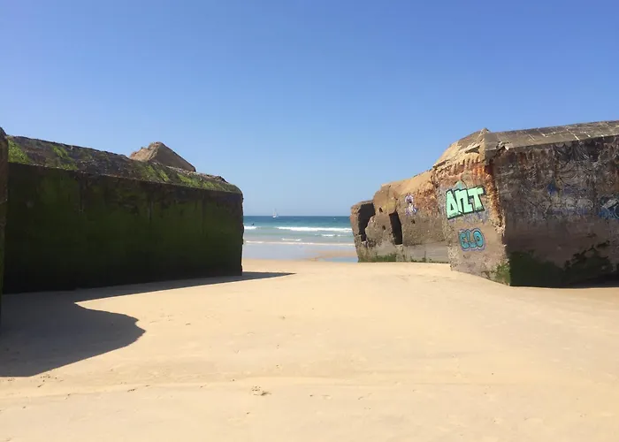 Samui - Equipe Borne De Recharge - Powering Station Electric Car *