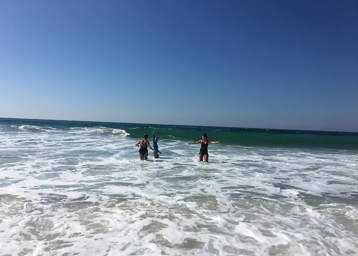 Samui - Equipe Borne De Recharge - Powering Station Electric Car Capbreton