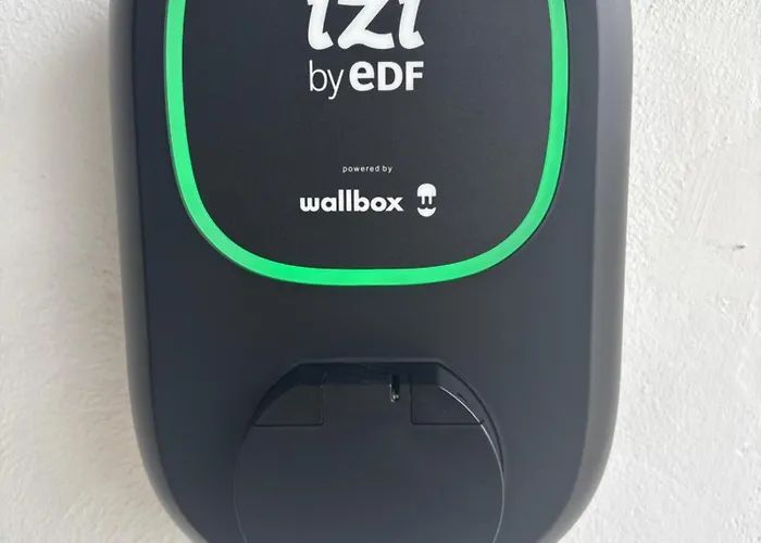 Lägenhet Samui - Equipe Borne De Recharge - Powering Station Electric Car